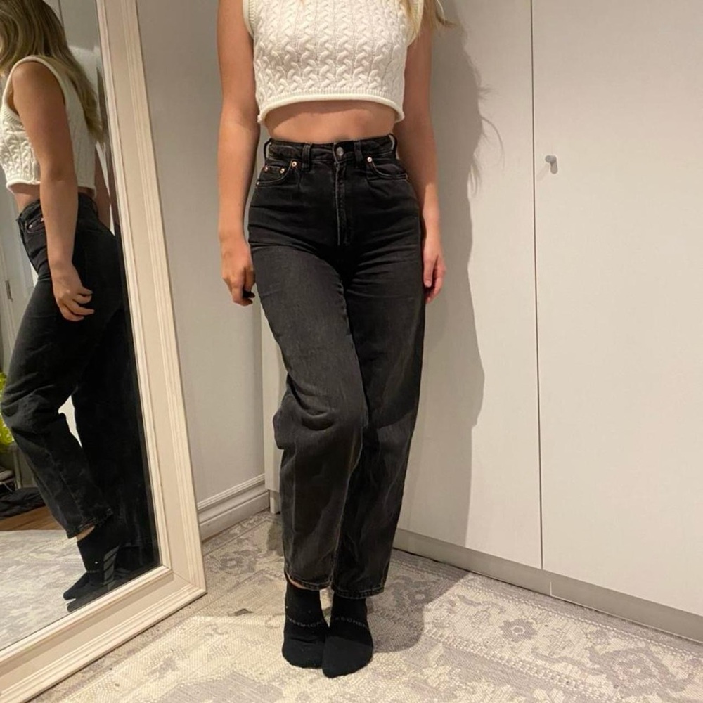 Vintage high waisted jeans